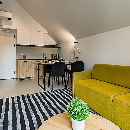 Vacationclub - Green Port Apartament 511 公寓